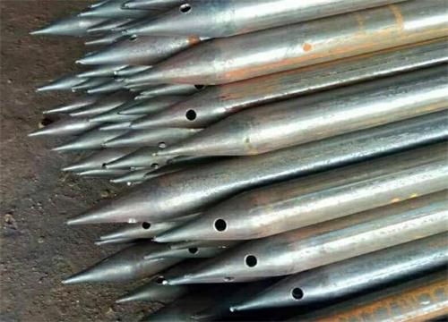 黄龙隧道钢花管现货